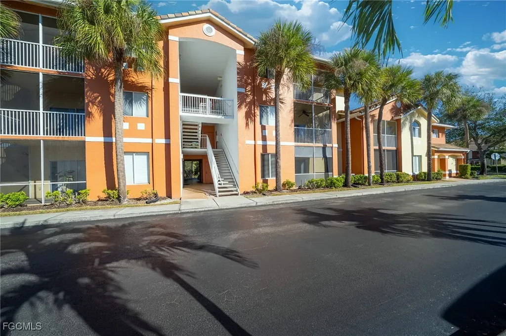 6361 Aragon Way Fort Myers FL 33966