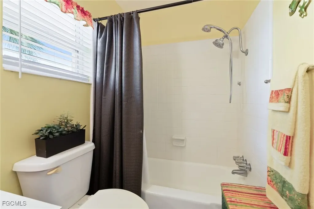 1535 Tropic Terrace North Fort Myers FL 33903