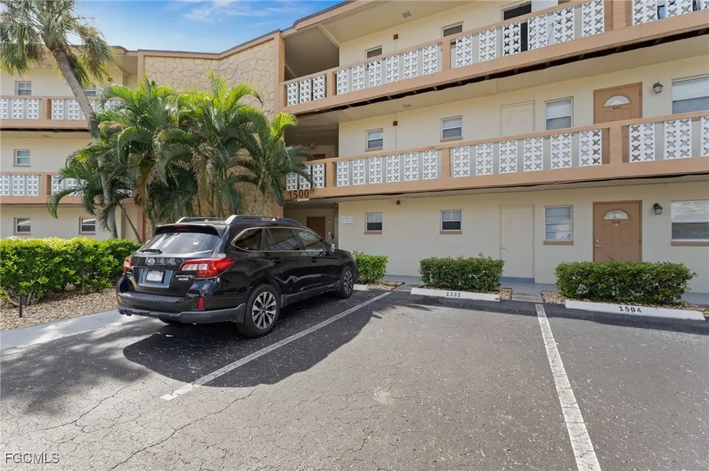1535 Tropic Terrace North Fort Myers FL 33903