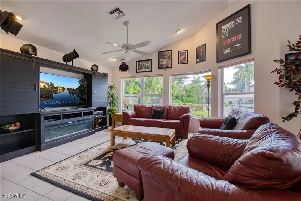 5607 Coronado Court Cape Coral FL 33904