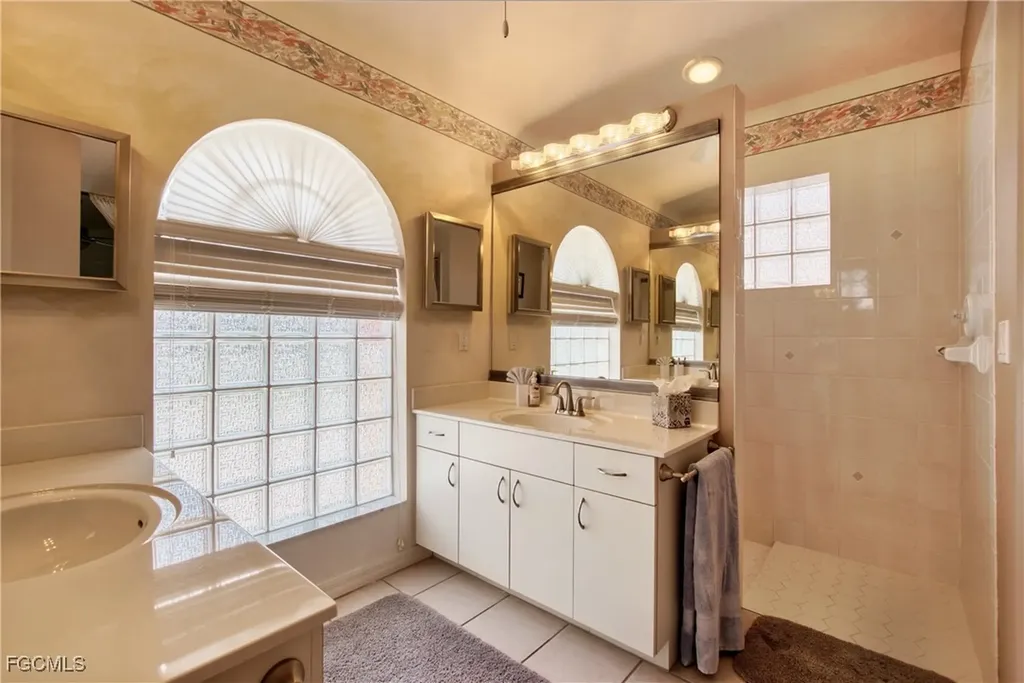 5607 Coronado Court Cape Coral FL 33904