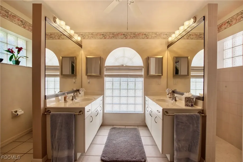 5607 Coronado Court Cape Coral FL 33904