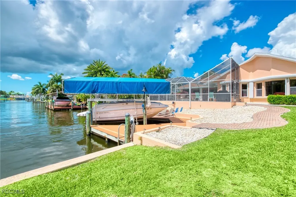 5607 Coronado Court Cape Coral FL 33904