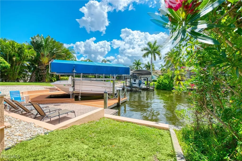 5607 Coronado Court Cape Coral FL 33904