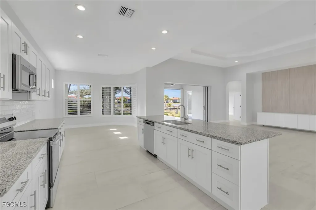 11099 Sea Tropic Lane Fort Myers FL 33908