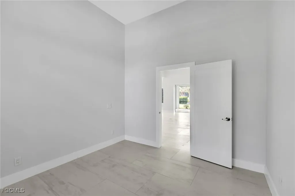 11099 Sea Tropic Lane Fort Myers FL 33908