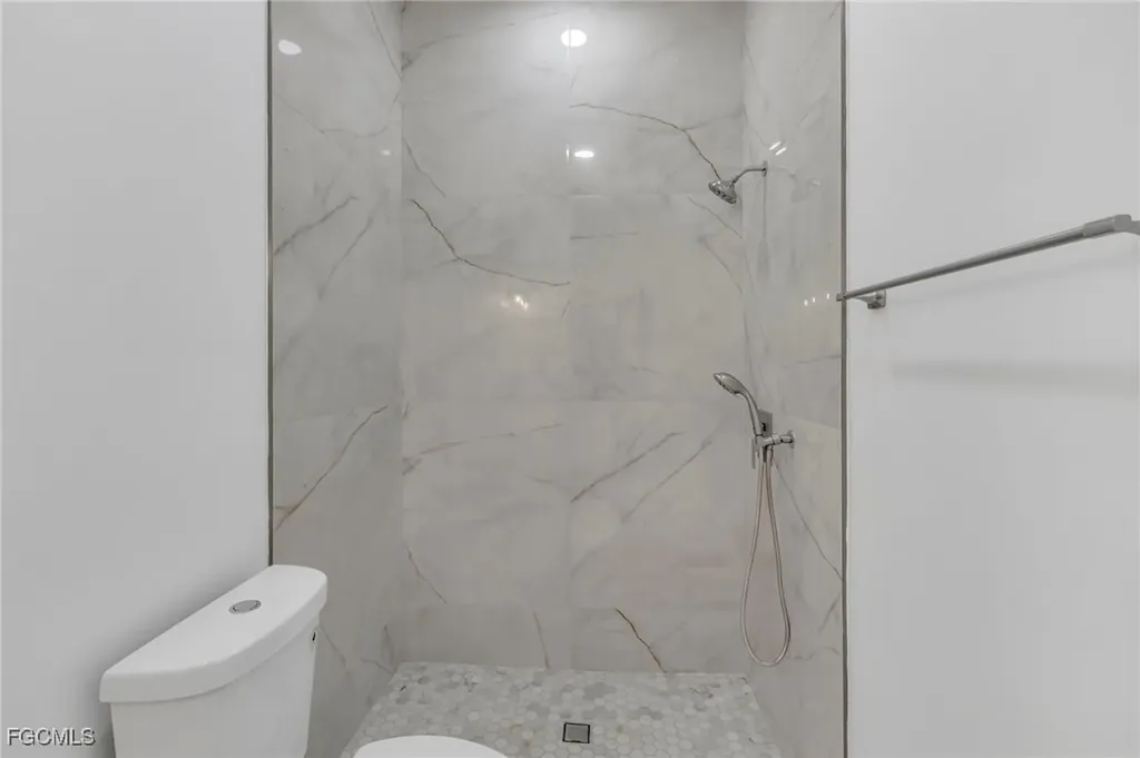 11099 Sea Tropic Lane Fort Myers FL 33908