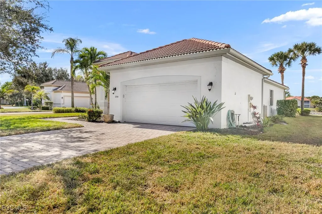 11099 Sea Tropic Lane Fort Myers FL 33908