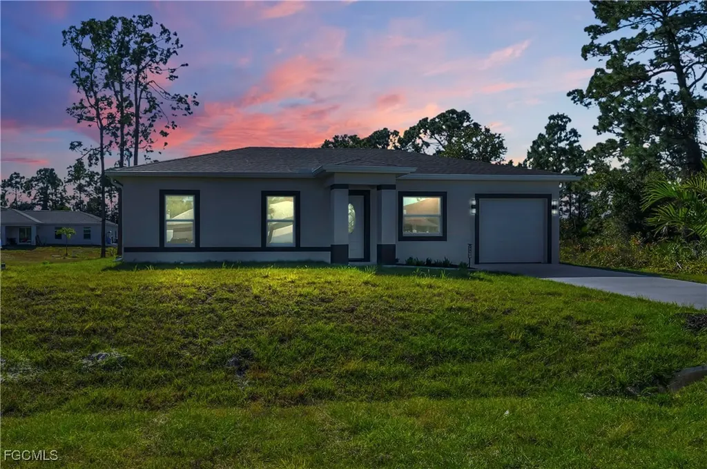 2907 8th Street W Lehigh Acres FL 33971