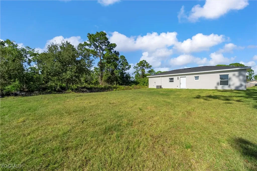 2907 8th Street W Lehigh Acres FL 33971