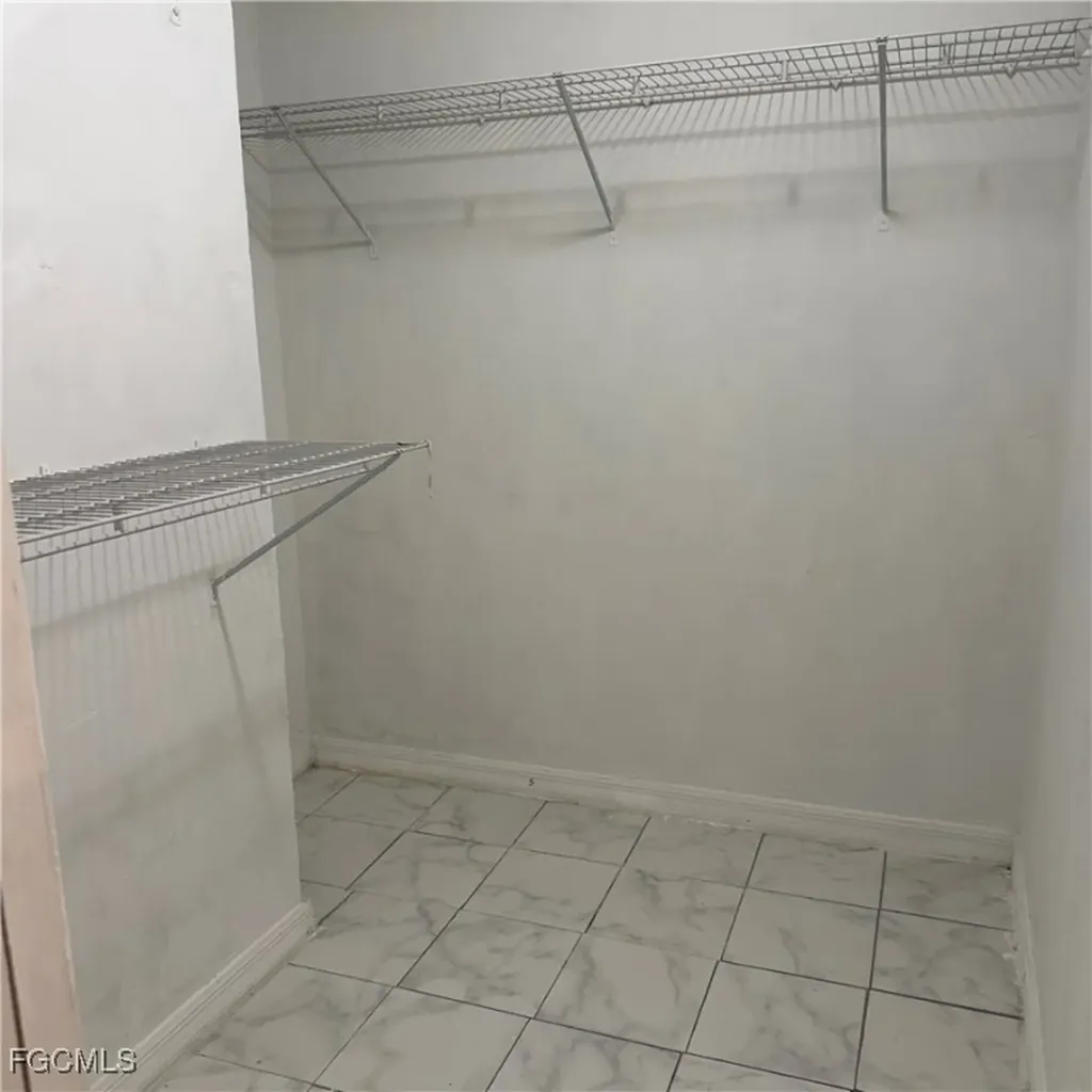 2172 Simon Court Fort Myers FL 33916