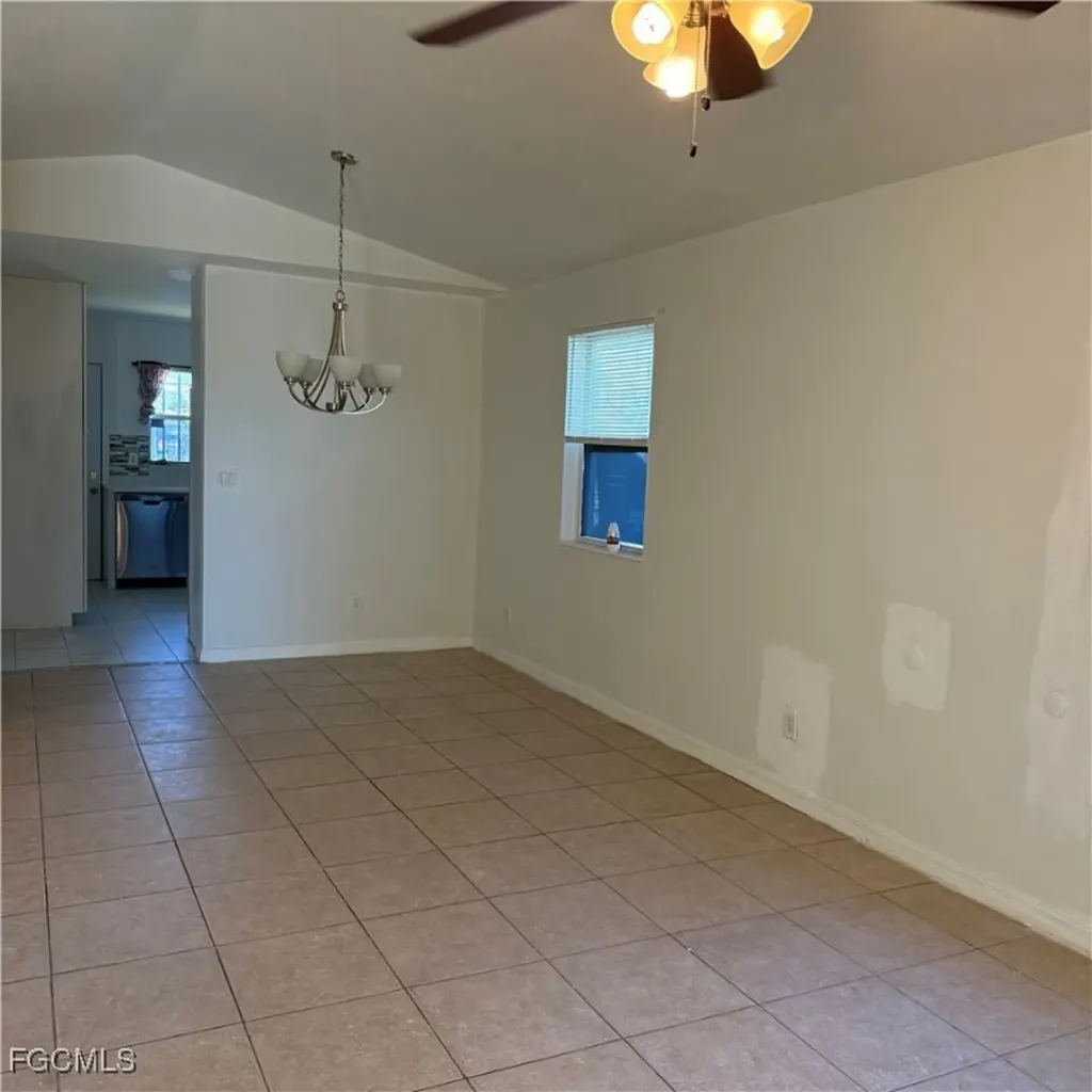 2172 Simon Court Fort Myers FL 33916