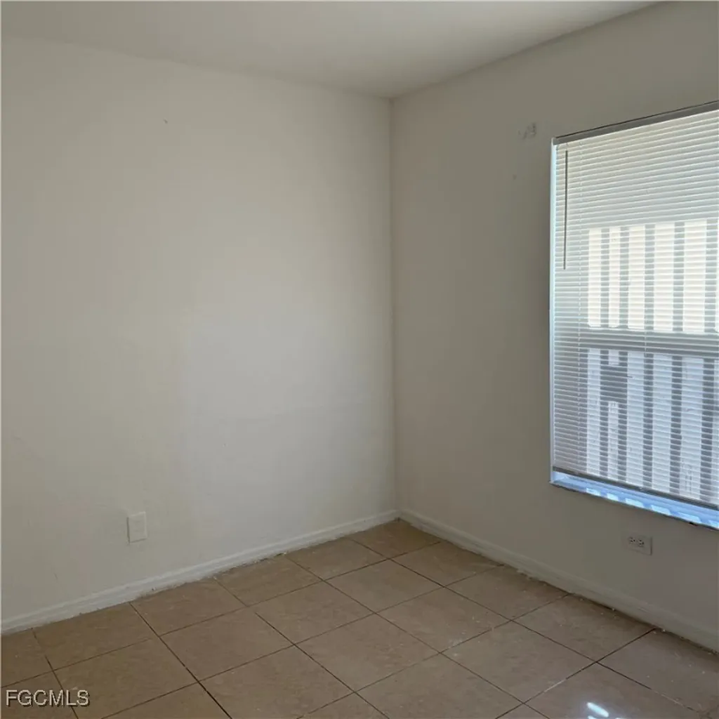 2172 Simon Court Fort Myers FL 33916
