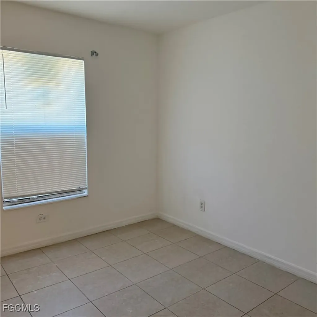 2172 Simon Court Fort Myers FL 33916