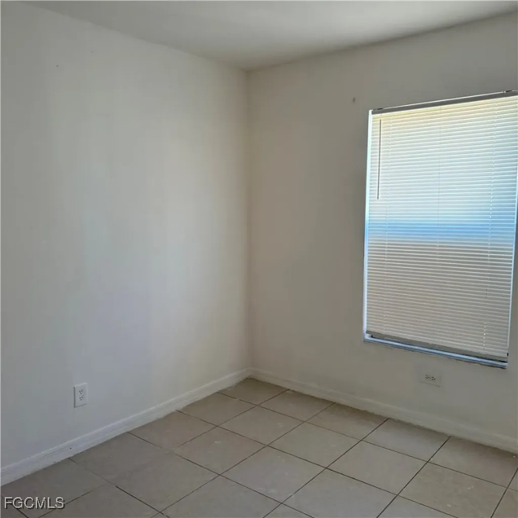 2172 Simon Court Fort Myers FL 33916