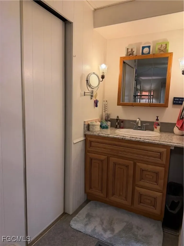 212 Cobblestone Lane North Fort Myers FL 33917