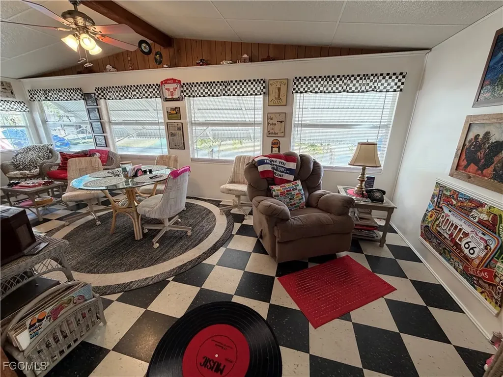 212 Cobblestone Lane North Fort Myers FL 33917