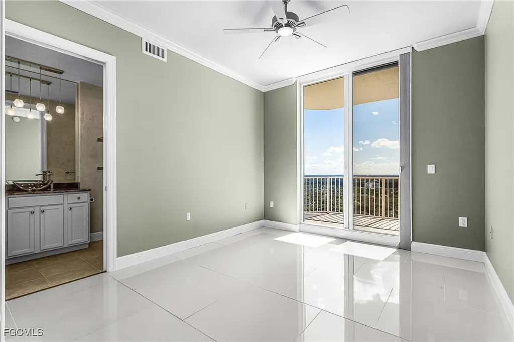 2104 W First Street Fort Myers FL 33901