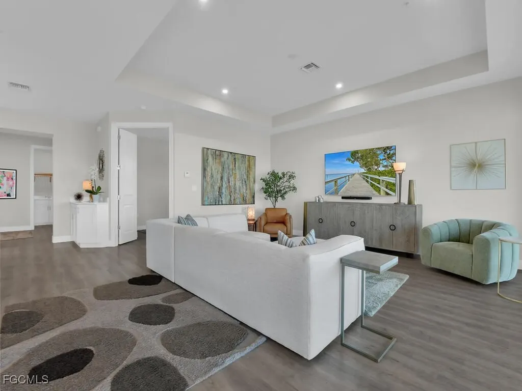 233 Indies Drive E Naples FL 34114