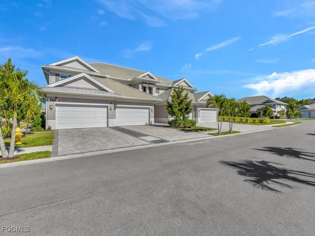 233 Indies Drive E Naples FL 34114