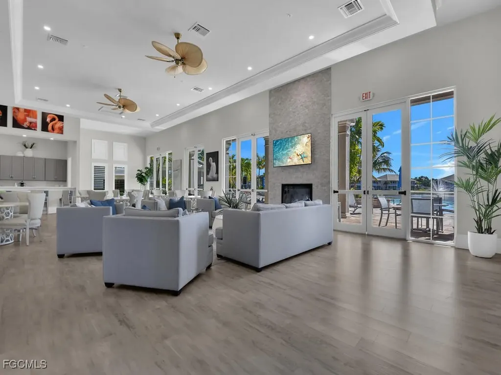 233 Indies Drive E Naples FL 34114