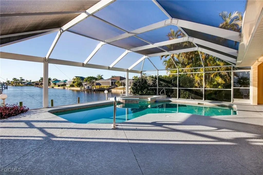 4532 SW 17th Avenue Cape Coral FL 33914