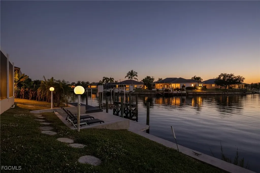 4532 SW 17th Avenue Cape Coral FL 33914