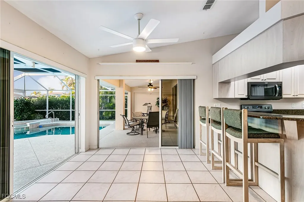 4532 SW 17th Avenue Cape Coral FL 33914