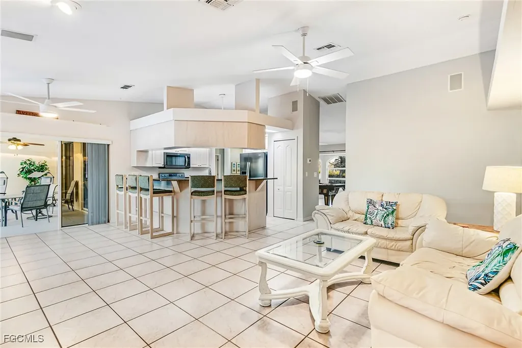 4532 SW 17th Avenue Cape Coral FL 33914