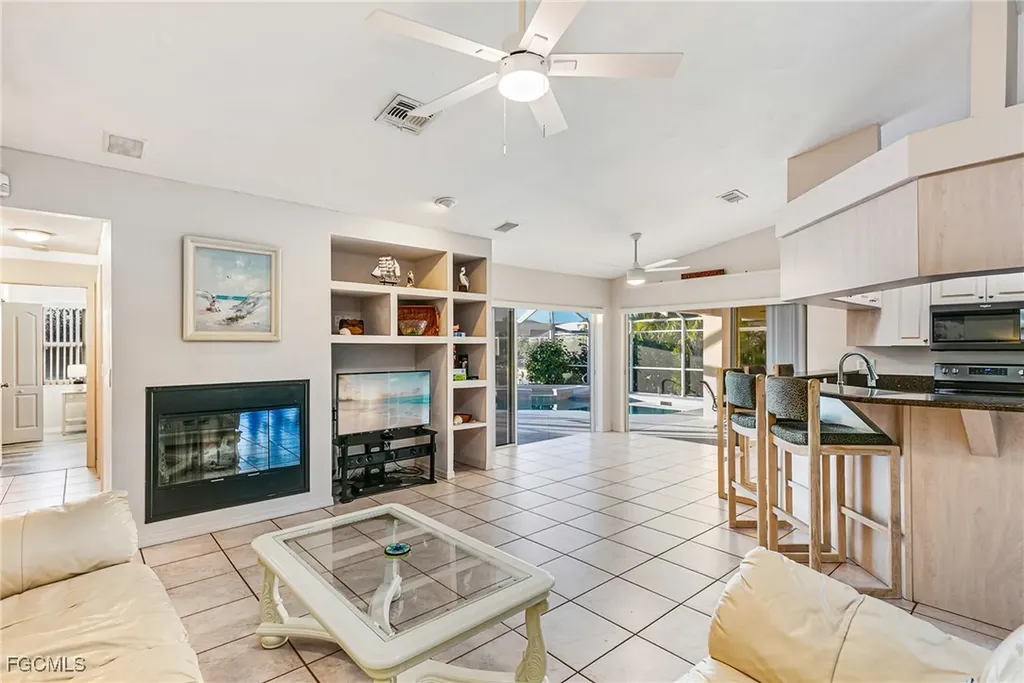 4532 SW 17th Avenue Cape Coral FL 33914
