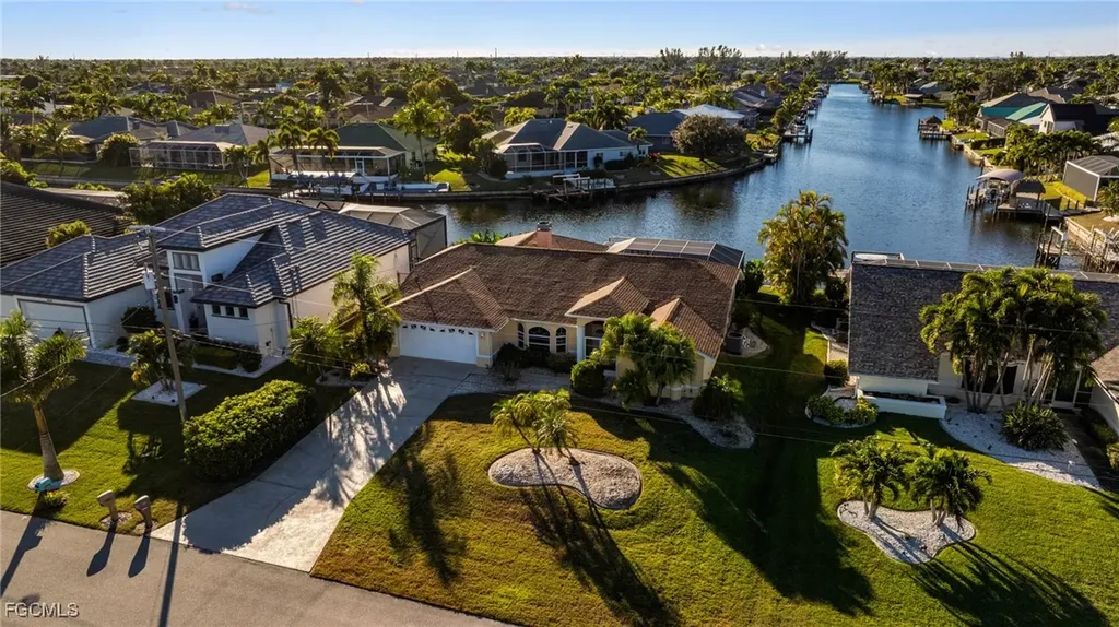 4532 SW 17th Avenue Cape Coral FL 33914