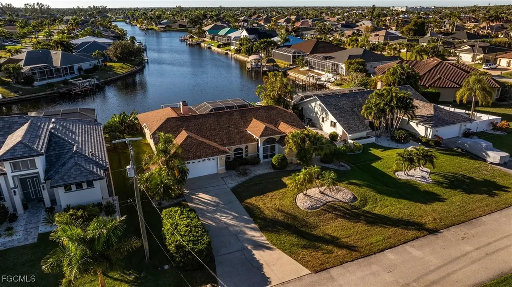 4532 SW 17th Avenue Cape Coral FL 33914