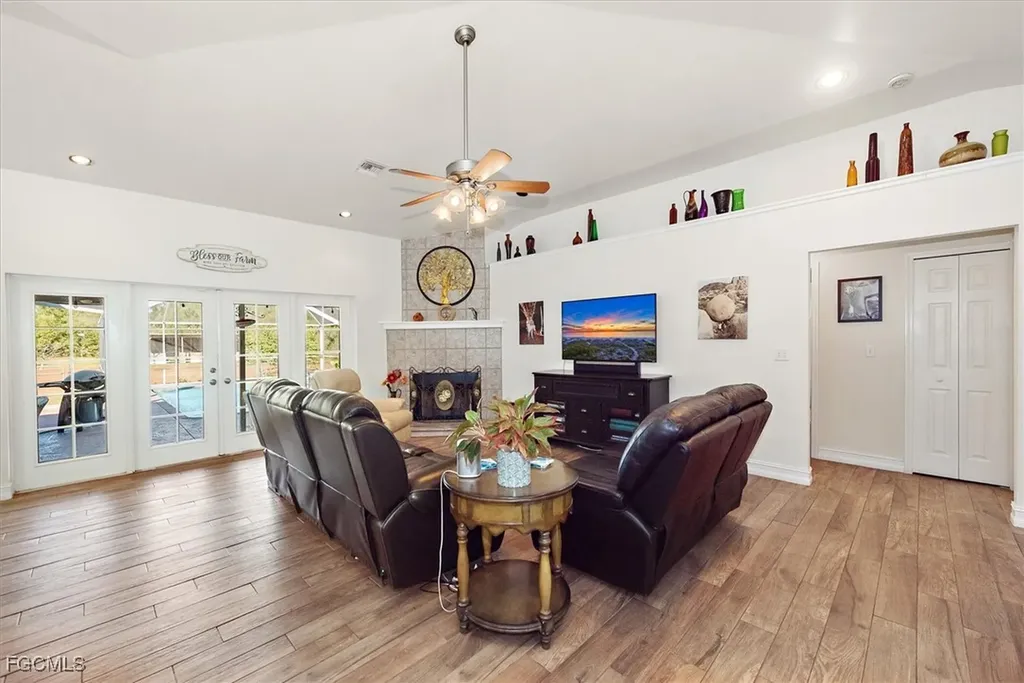 9851 Merle Drive North Fort Myers FL 33917