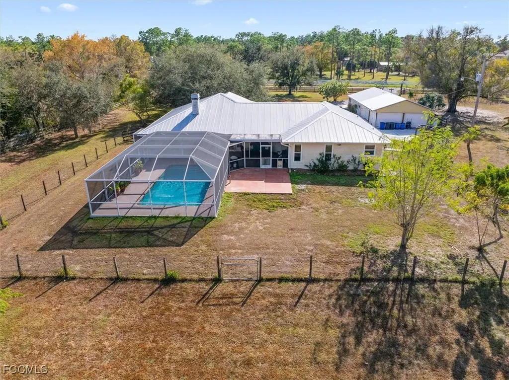 9851 Merle Drive North Fort Myers FL 33917