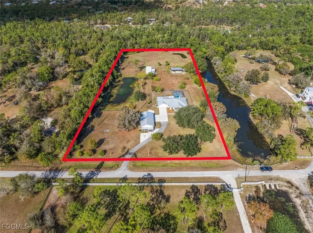 9851 Merle Drive North Fort Myers FL 33917