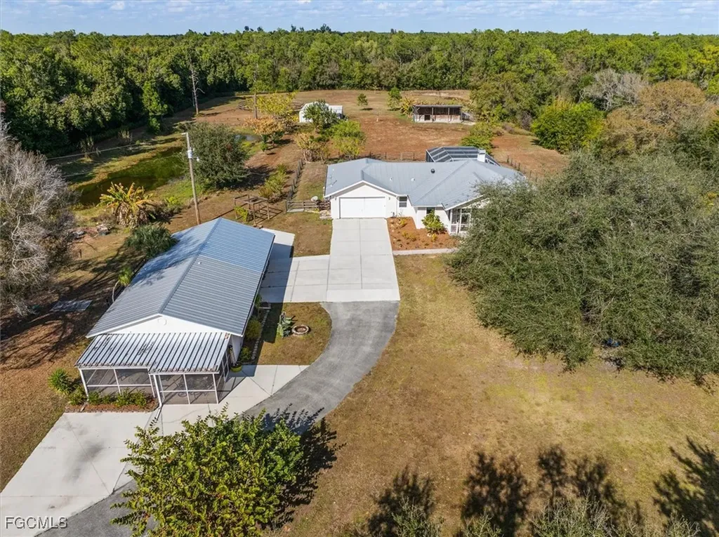 9851 Merle Drive North Fort Myers FL 33917