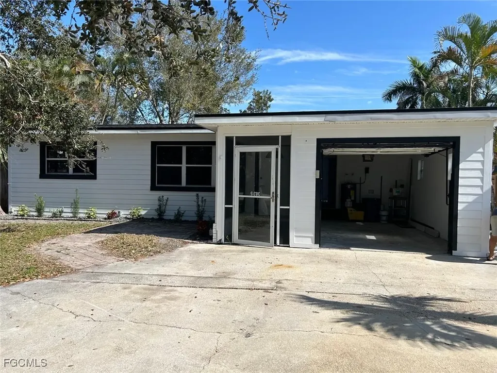 3835 Arlington Street Fort Myers FL 33901