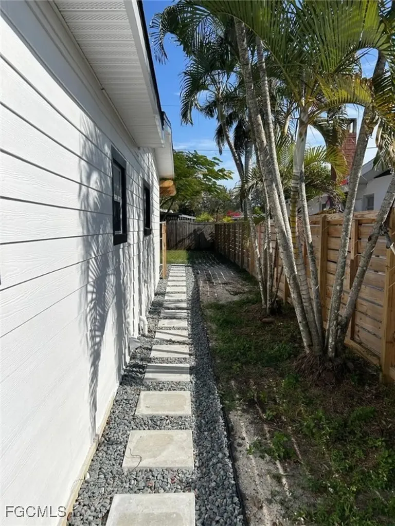 3835 Arlington Street Fort Myers FL 33901