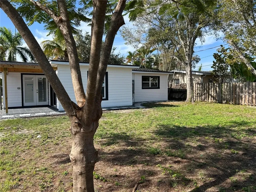 3835 Arlington Street Fort Myers FL 33901