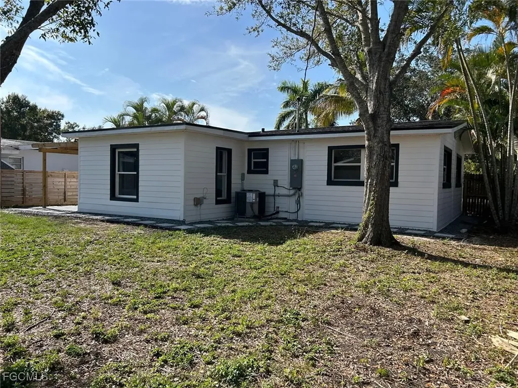 3835 Arlington Street Fort Myers FL 33901