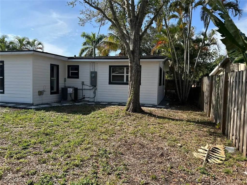 3835 Arlington Street Fort Myers FL 33901