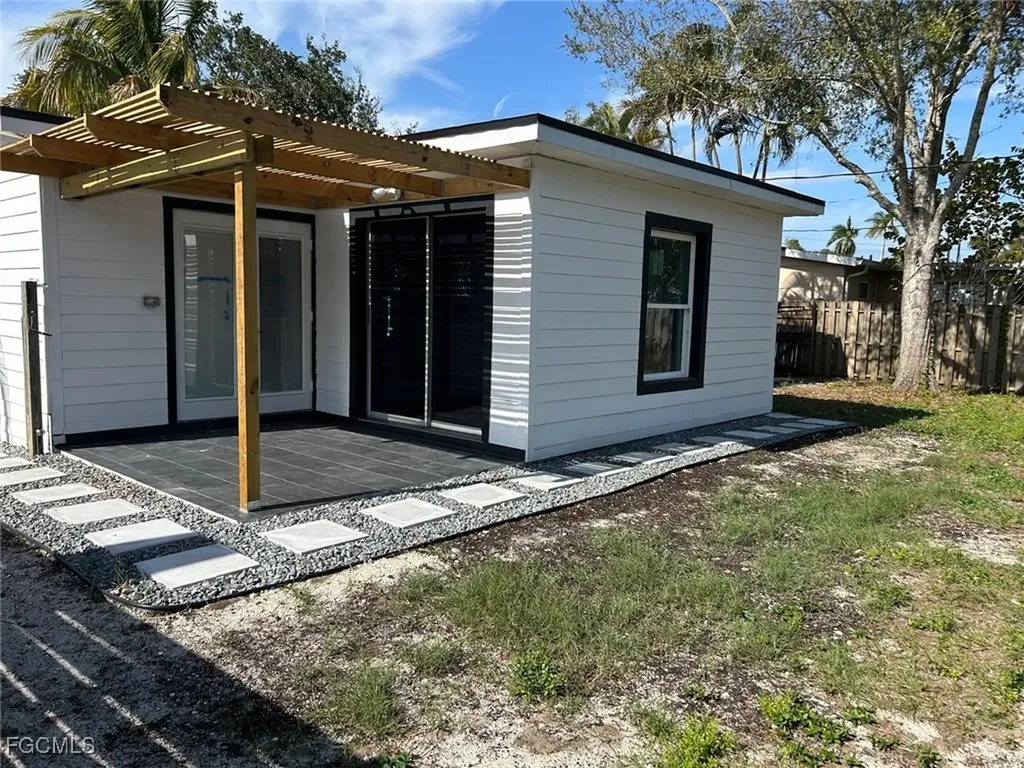 3835 Arlington Street Fort Myers FL 33901