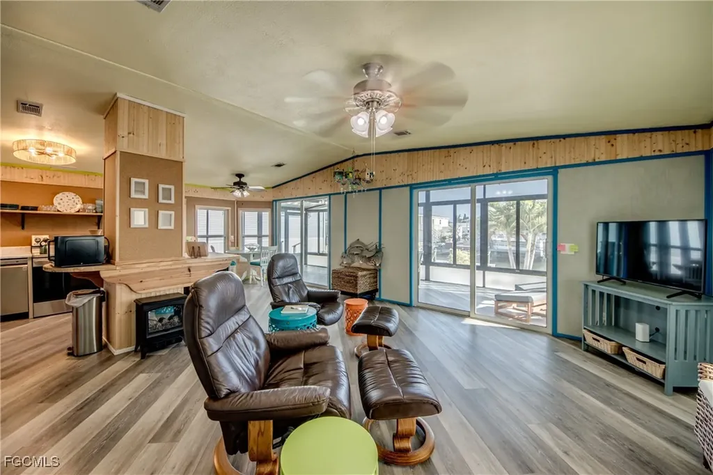 7281 Cobiac Drive St. James City FL 33956