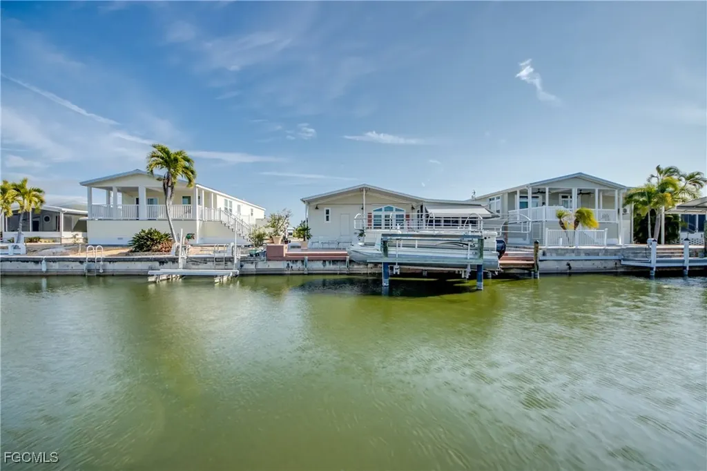 7281 Cobiac Drive St. James City FL 33956