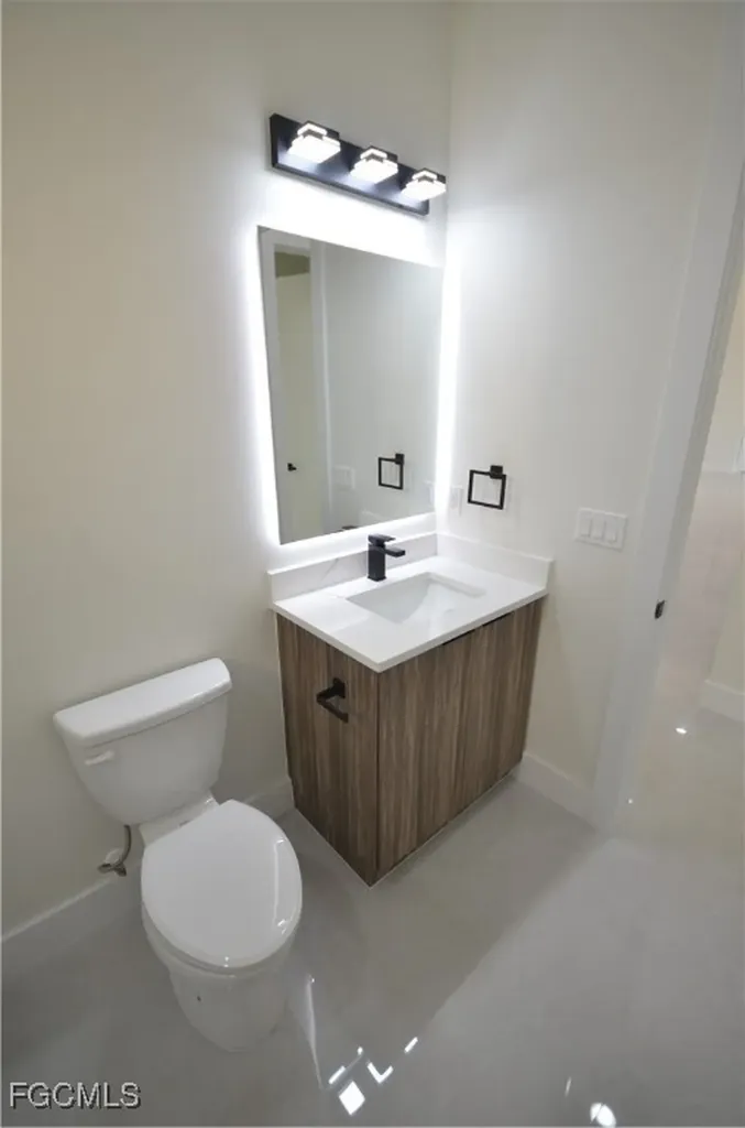 2416 Diplomat Parkway W Cape Coral FL 33993