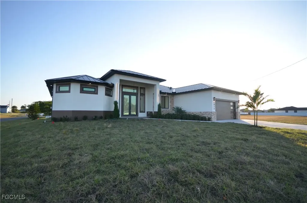 2416 Diplomat Parkway W Cape Coral FL 33993
