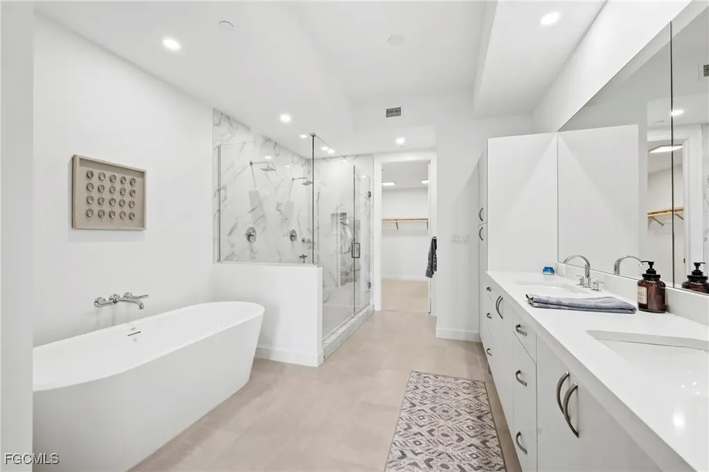 1125 Central Avenue Naples FL 34102