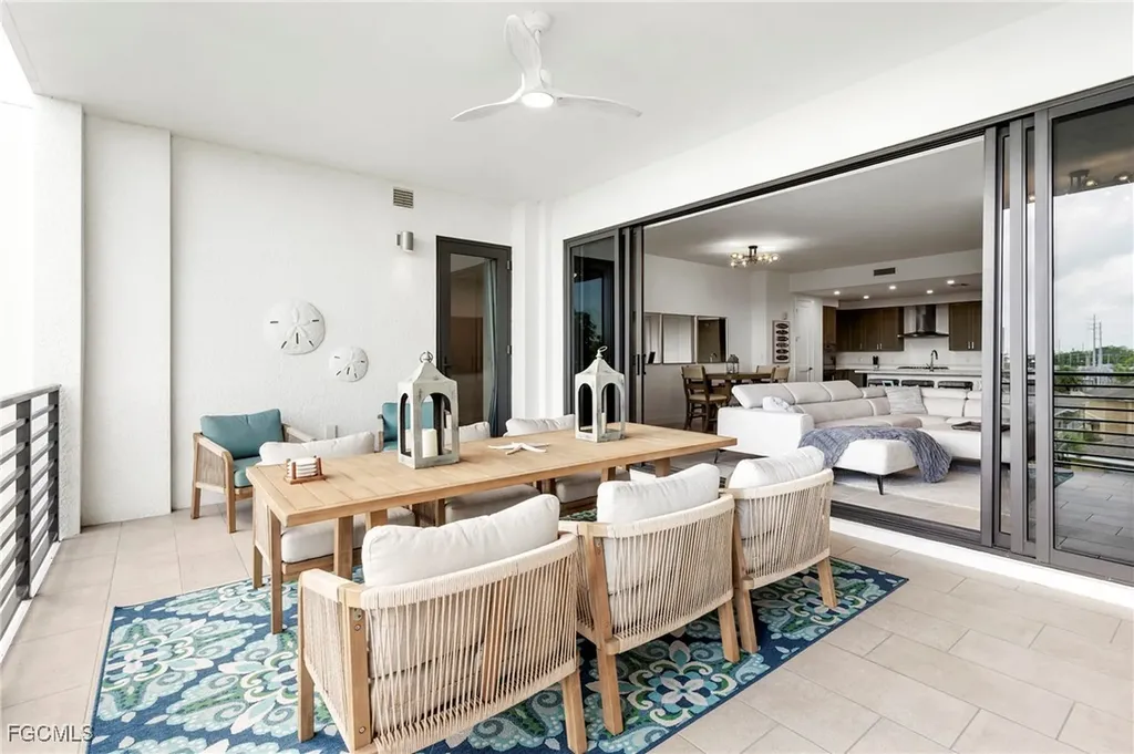 1125 Central Avenue Naples FL 34102