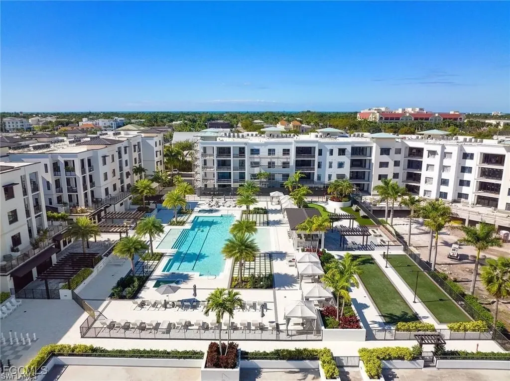 1125 Central Avenue Naples FL 34102