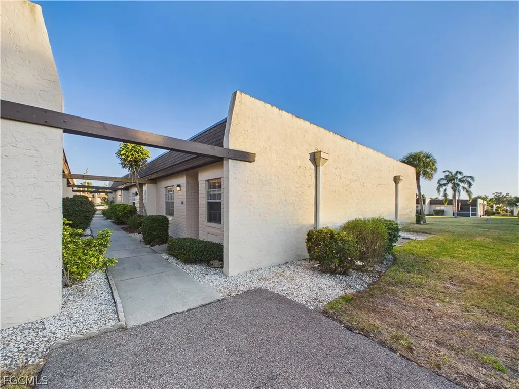 6300 S Pointe Boulevard Fort Myers FL 33919